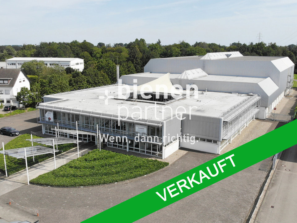 2021–08–26 Luftbild Strassenfront IN Wz verkauft 2021–08–26 Luftbild Strassenfront IN Wz verkauft